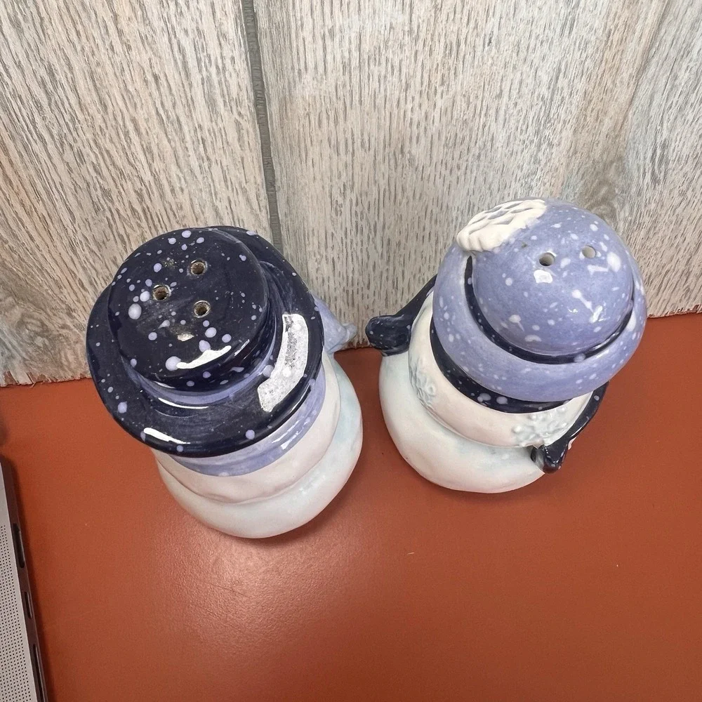 HOME Snowmen Blue And White Salt & Pepper Shakers Ceramic Christmas Kitchen